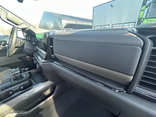 Chevrolet Silverado 2024 - USA ZR2 6.2 V8 image 25