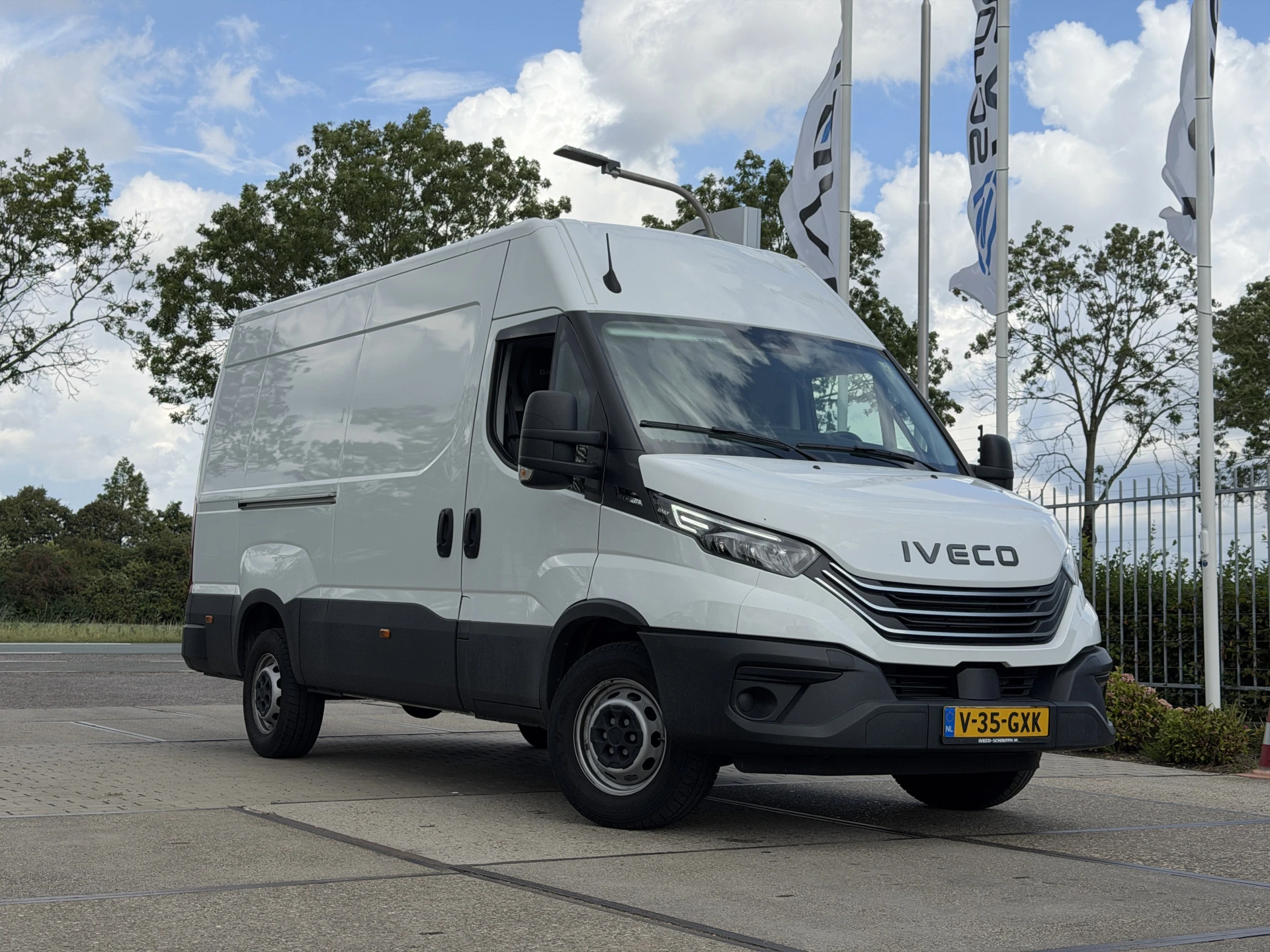 Iveco Daily 2024 - 35S16V HA8 2.3L 160pk afbeelding 1