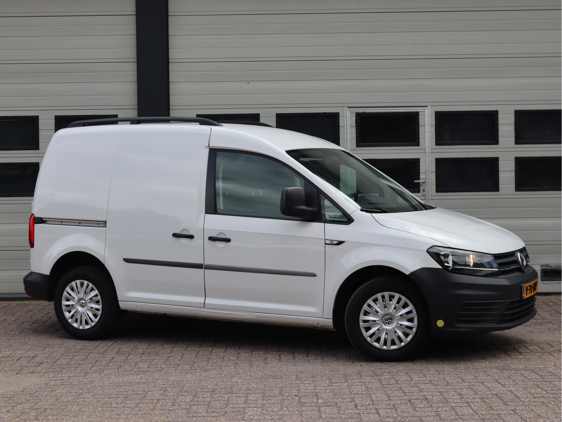 Volkswagen Caddy 2019 - 2.0 TDI 75 pk Euro 6 - Marge - Airco - Apple Carplay afbeelding 5