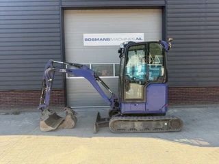 Caterpillar 302 CR minigraver BJ 2023 775 uur €340 LEASE 2023 te koop