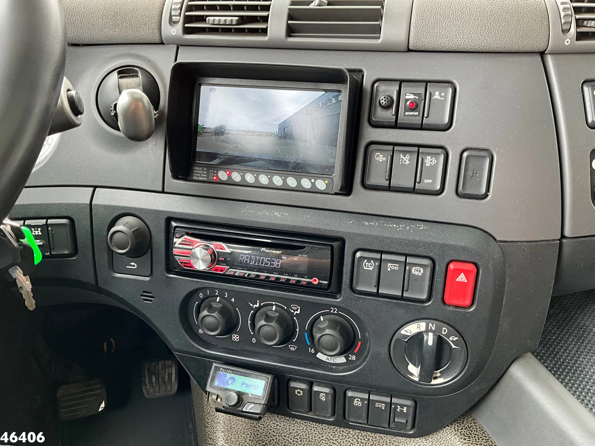 DAF 400 2016 - FAQ CF 8x2 Euro 6 HMF 26 Tonmeter laadkraan Just 190.212 km! obrázek 15