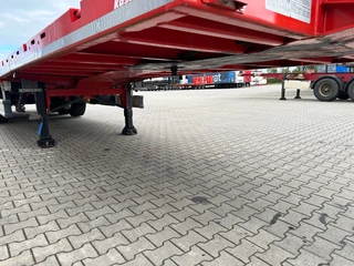 Kässbohrer N/A 2026 - new and unused Heavy-Duty flatbed / 690cm extendable / steering axle / lift axle / twistlocks / timberstakes / NL-trailer / APK: 04-2027 obrazek 37