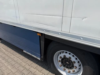 Schmitz Cargobull N/A 2017 - THERMO KING SLXi 300 / OV-Laadklep / Lift-AS image 29