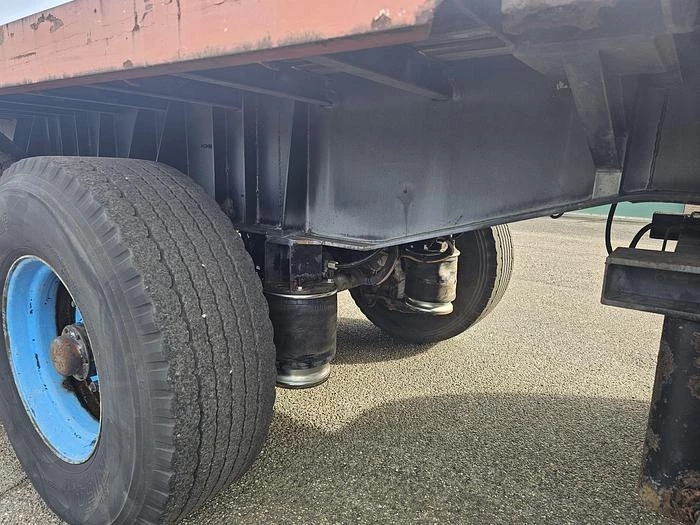 Groenewegen DRO 15-28 | Heavy duty trailer |twistlocks for container 40 ft 2 x 20 ft 20 ft mid.| saf Drum | hardwood floor. 1995 Bild 23