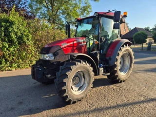 Case 2024 - Farmall 100A te koop