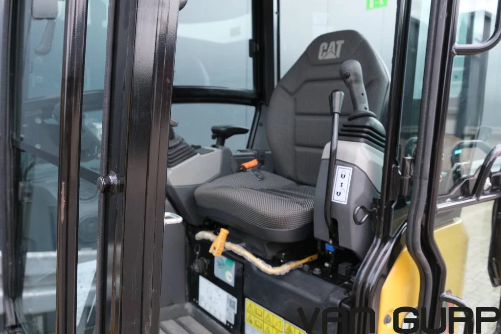 Cat 2024 - 301.6 | 2024 | 242h afbeelding 2