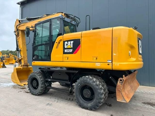 Cat 2014 - M320F afbeelding 2 miniatuur
