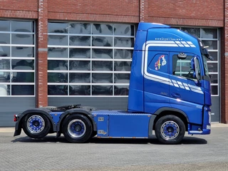 Volvo FH 2019 - 13.500 Globetrotter XL 6x2 - Custom interior - I parkcool - 3.00 WB imagen 8