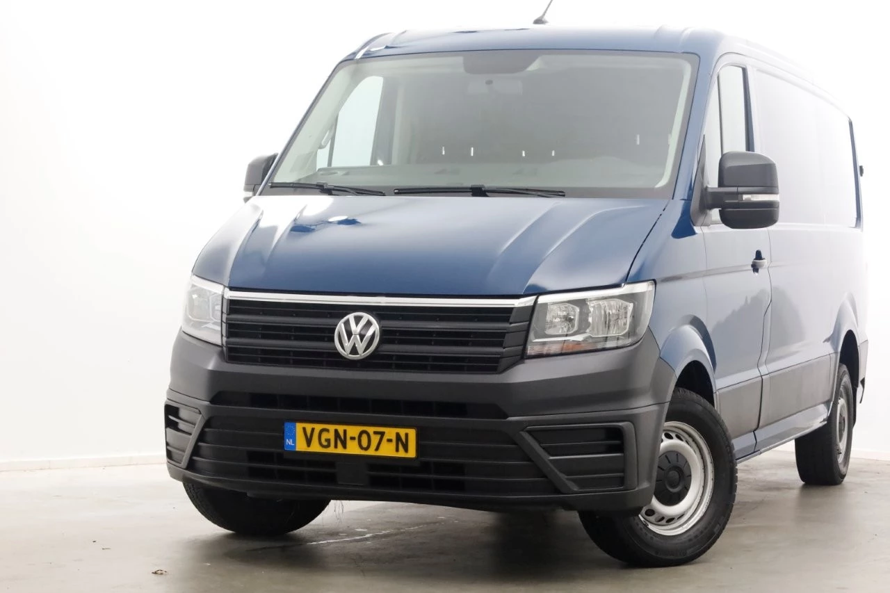Volkswagen Crafter 2020 - 35 2.0 TDI 177pk RWD L3H2 (L2H1) Airco/Navi/Trekhaak 3500kg 08-2020 afbeelding 1