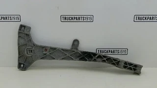 Mercedes-Benz - Body & Chassis Parts Bumpersteun Re. MB MP4 à vendre