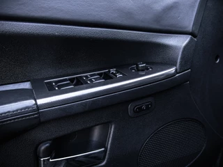 Jeep Grand Cherokee 2009 - 6.1 V8 Hemi SRT-8 | Youngtimer! obrazek 20