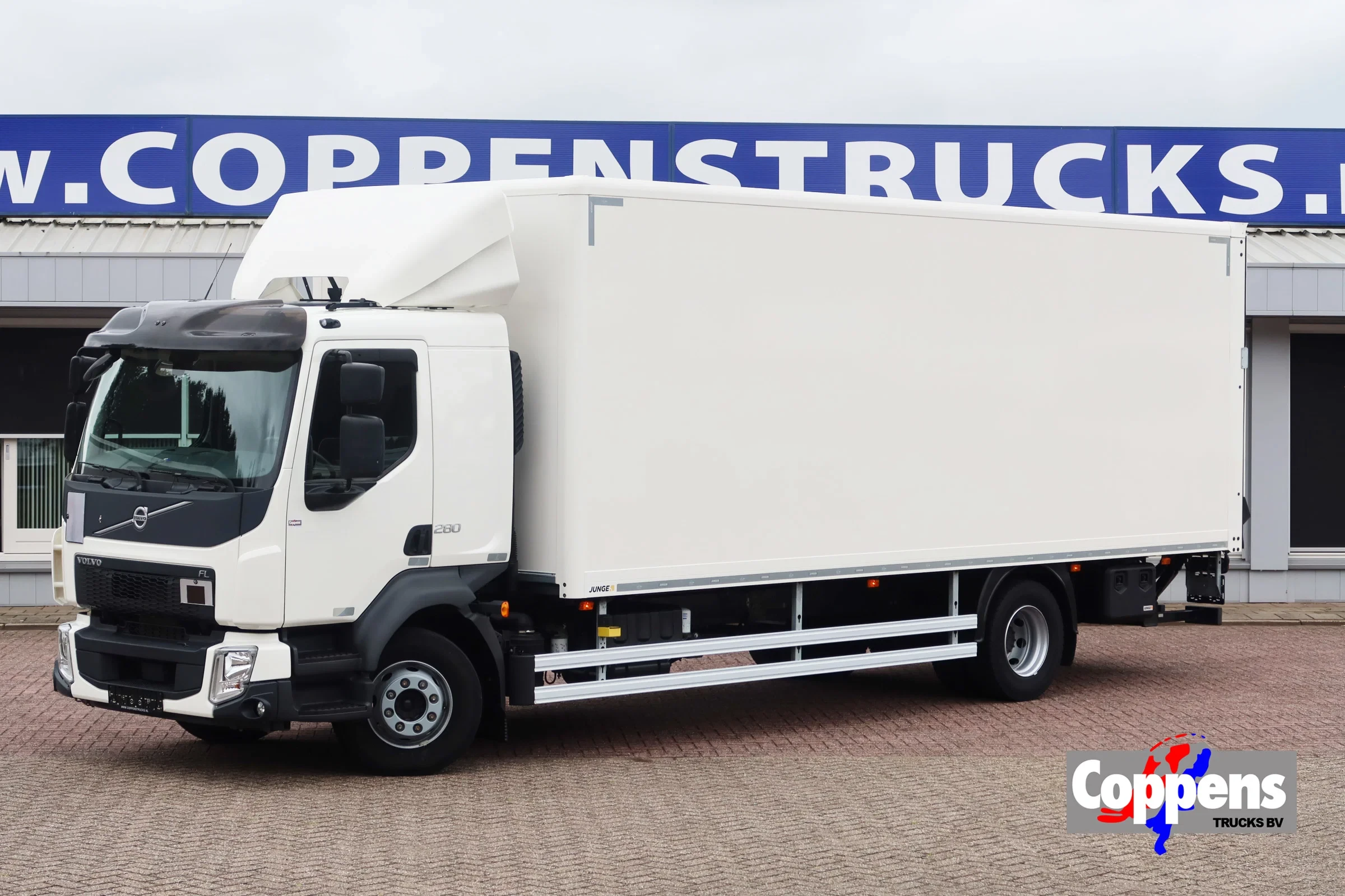 Volvo FL 280 2023 - Bakwagen+Klep Palfinger 1500kg. Comfort cabine afbeelding 1