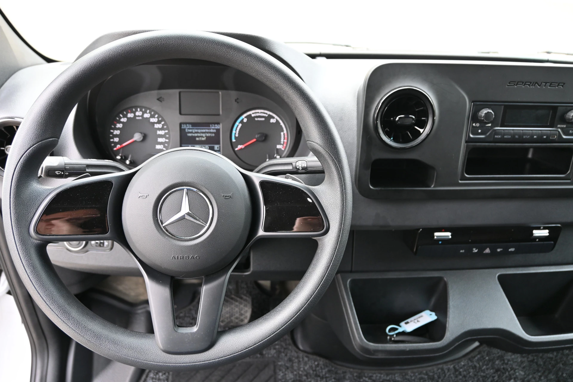 Mercedes-Benz eSprinter 2023 - 312 L2H2 FWD 56 kWh obrázek 11