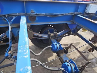 Renders 2 axle | 20 ft| steel suspension | Bpw drum. 1996 - N/A obrazek 20