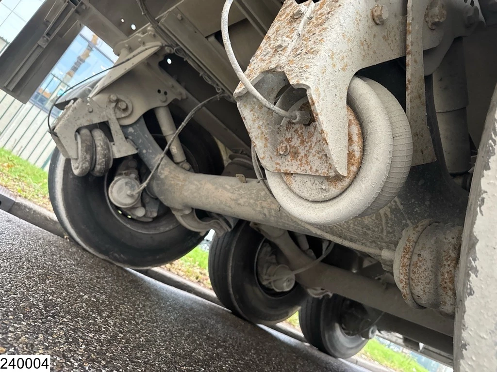Stas 2010 - kipper Lift axle immagine 10