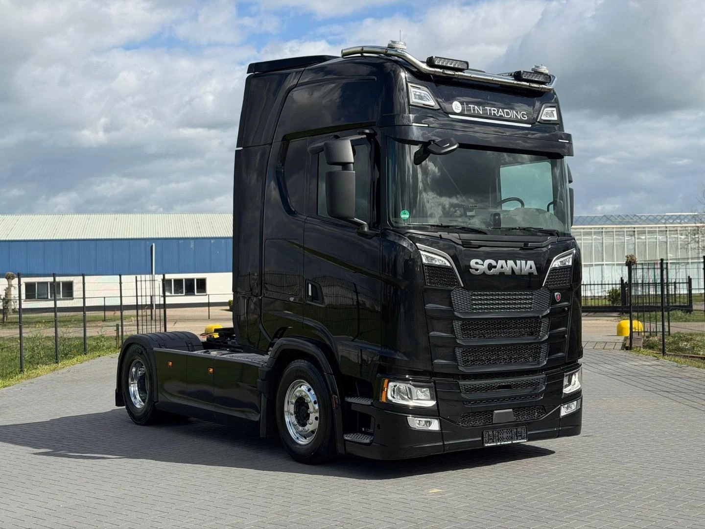 Scania S 2023 - S660 zdjęcie 1