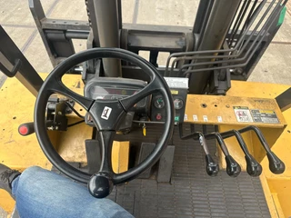 Caterpillar DP100 2002 - VORKVERSTELLERS +SIDE SHIFT obrazek 13