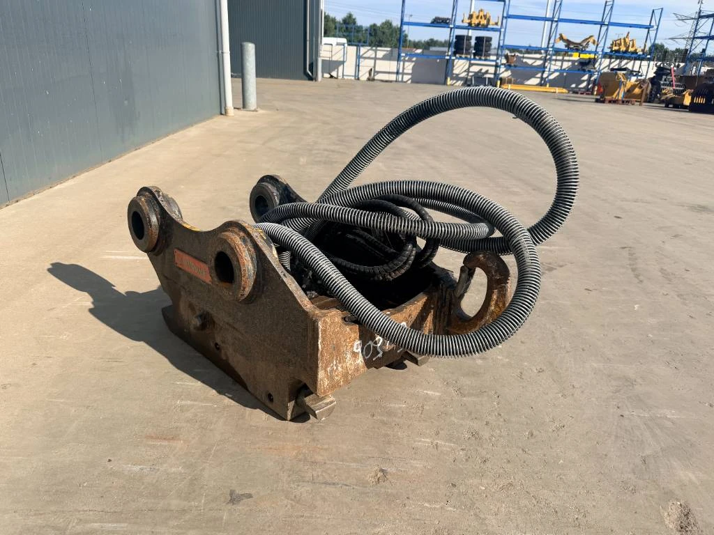 OilQuick 2012 - OQ70 - M318D / 320D / 320E / 320F / 323D / 323E / afbeelding 1