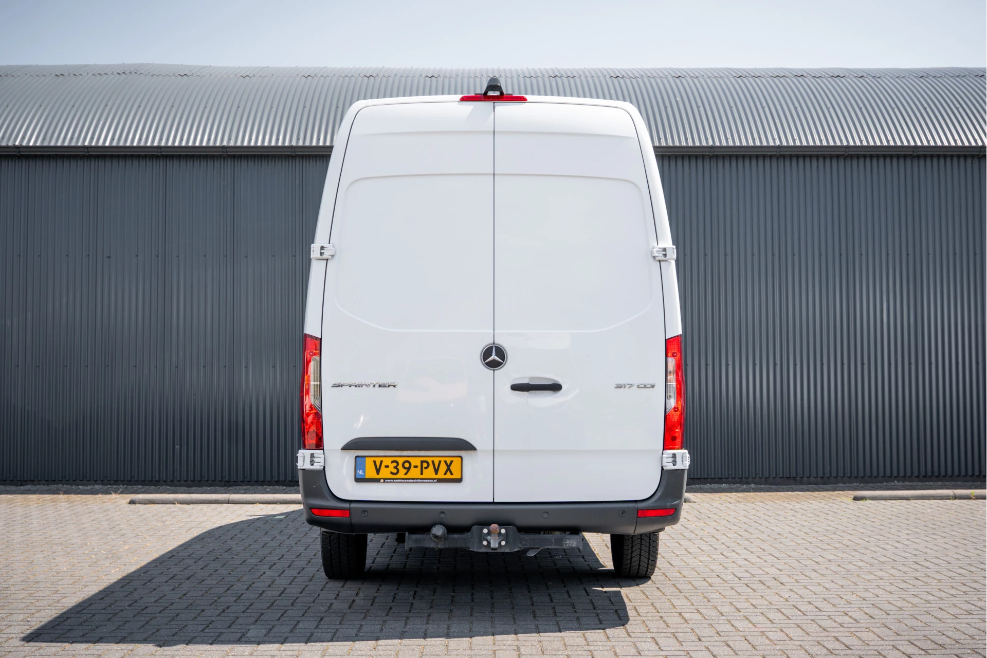 Mercedes-Benz Sprinter 2023 - 317 CDI L3H2 | 170 PK | Automaat | Camera | Mbux | Cruise | PDC | Trekhaak afbeelding 8