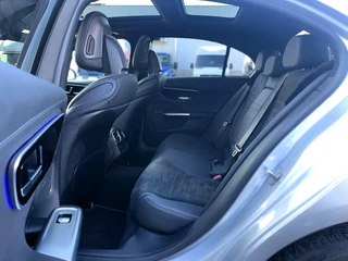 Mercedes-Benz C-Class 2024 - C300e Sedan*AMG PAKKET*NIGHT PAKKET*HEADUPDISPL*360°CAM* immagine 9