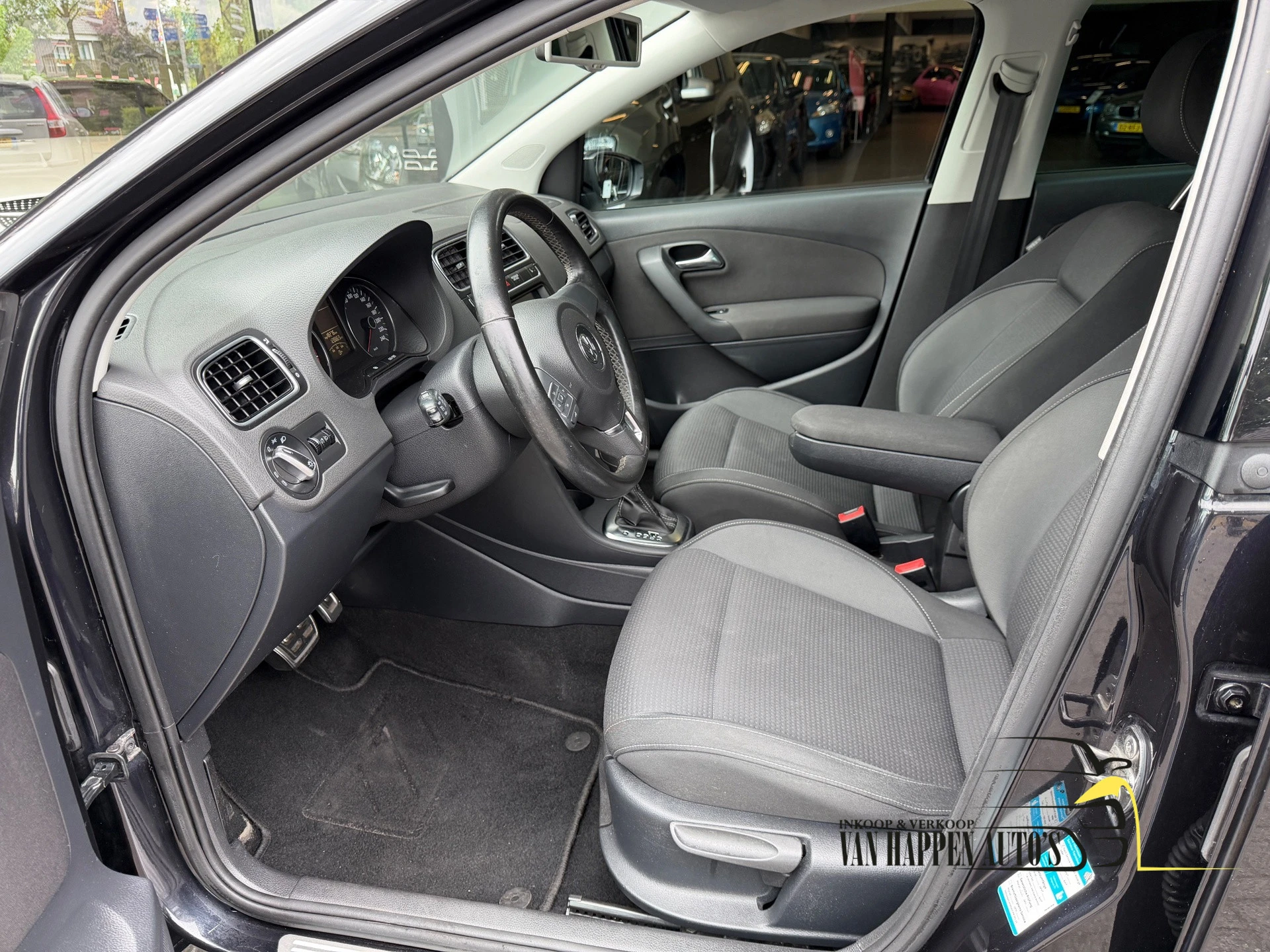 Volkswagen Polo 2011 - 1.2 TSI / DSG Automaat / 128869 km afbeelding 18