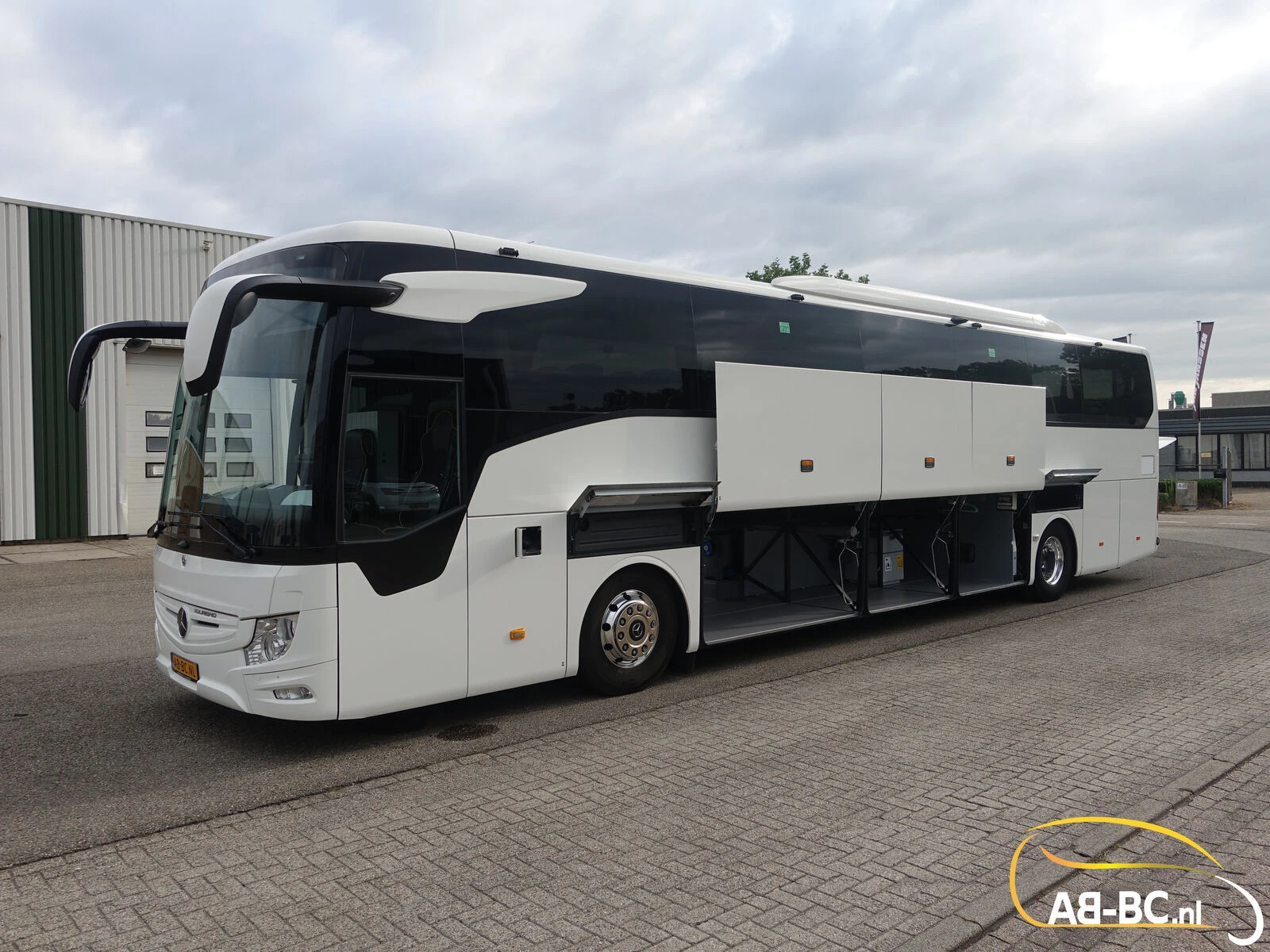Mercedes-Benz Tourismo RHD 2023 afbeelding 12