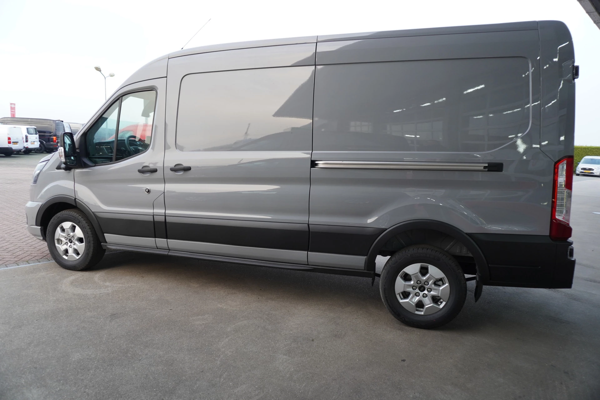 Ford Transit 2024 - 350L 2.0 TDCI 165PK L3H2 Limited Automaat Schuifdeur L+R imagen 8