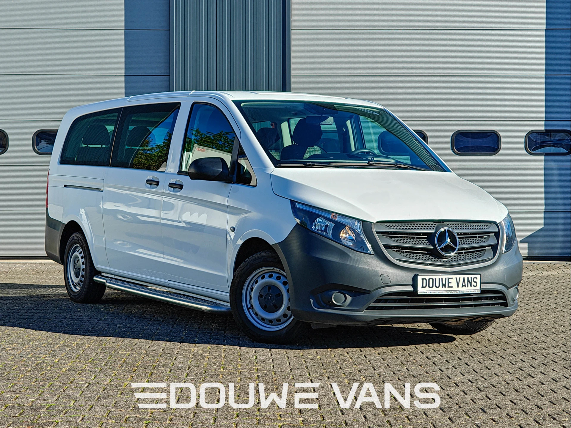 Mercedes-Benz Vito 2019 - L3 110 Tourer 2-2-2-3 Opstelling Airco Opstap afbeelding 1