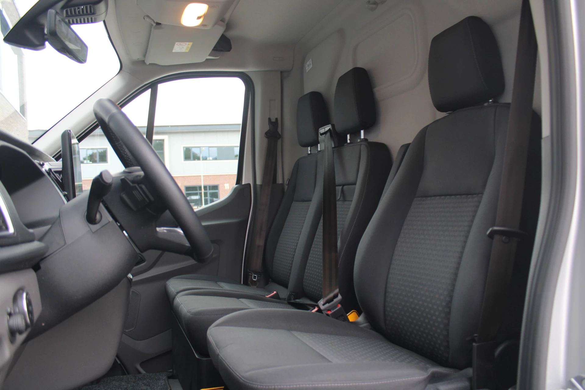 Ford Transit 2024 - 350 2.0 TDCI L3H2 Limited Raptor 165pk - LUCHTVERING - ACC - Blind Spot - 360 camera - Raptor Grill - Stoel-Stuurverwarming - Trekhaak - Rijklaar zdjęcie 8