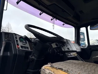 MAN 26.403 1996 - DFS 6x4 TRACTOR UNIT (EURO 2 / MANUAL GEARBOX / REDUCTION AXLES / HYDRAULIC KIT / SLIDING FIFTH WHEEL / AIRCONDITIONING) immagine 10