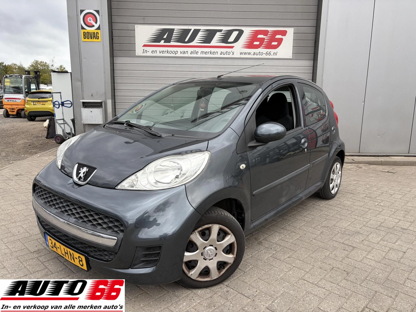 Peugeot 107 2010 - 1.0-12V XS zdjęcie 1