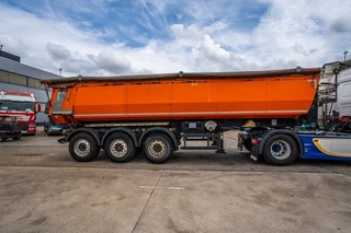 Schmitz Cargobull N/A 2016 - SGF-S3-GEISOLEERDE KIPPER-27m3 imagem 3