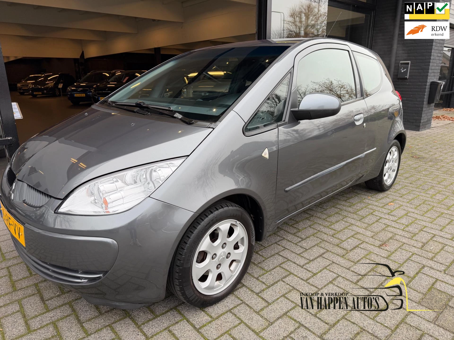 Mitsubishi Colt 2005 - 1.3 Invite / AUTOMAAT / APK 11-2026 obrázek 1