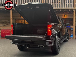 Chevrolet Silverado 2024 - Z71 Trailboss image 13