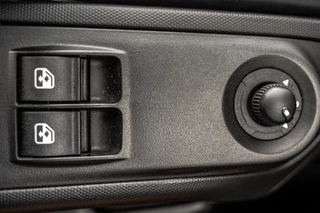 Iveco Daily 2024 - 35S18 | 3.0L 180PK | Automaat | NW MODEL | 3.5T Trekgewicht | Camera | Carplay | Climate image 26