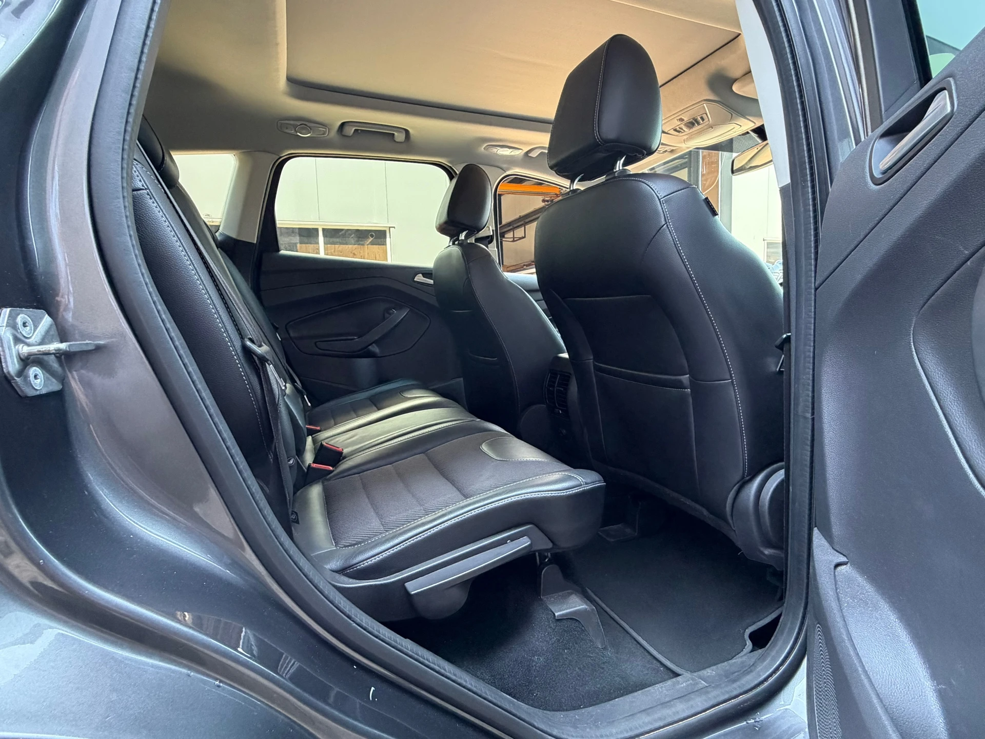 Ford Kuga 2015 - 1.5 Titanium Plus 4WD bj.2015 Autom|Pano|Navi|Trehaak. image 12