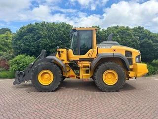 Volvo N/A 2017 - L120 H zdjecie 1