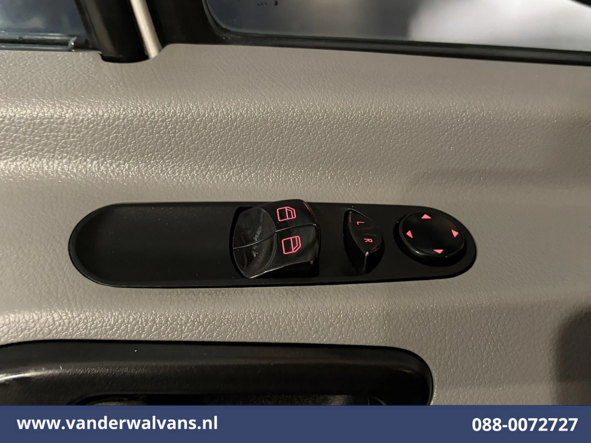 Volkswagen Crafter 2017 - 35 2.0 TDI 141pk Dubbele Cabine Euro6 Open Laadbak | Airco 3500kg trekhaak afbeelding 19