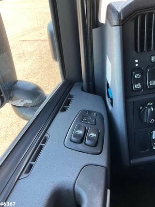 Scania P 2011 - 360 Euro 5 8x2 Hiab 28 Tonmeter laadkraan bild 18