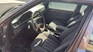 Mercedes-Benz E-Class 1990 - E200 bild 9