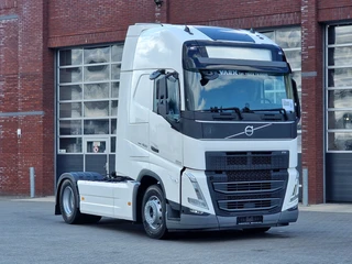 Volvo FH 2023 - 13.460 Globetrotter XL 4x2 - I Save - I parkcool - 2x tank - Facelift - Full spoiler te koop
