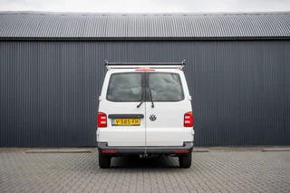 Volkswagen Transporter 2017 - 2.0 TDI 4motion L2H1 | 150 PK | DC 6-Zits | 1e Eigenaar | Cruise | Zijschuifdeur R+L | Airco | Imperiaal | Trekhaak bild 9