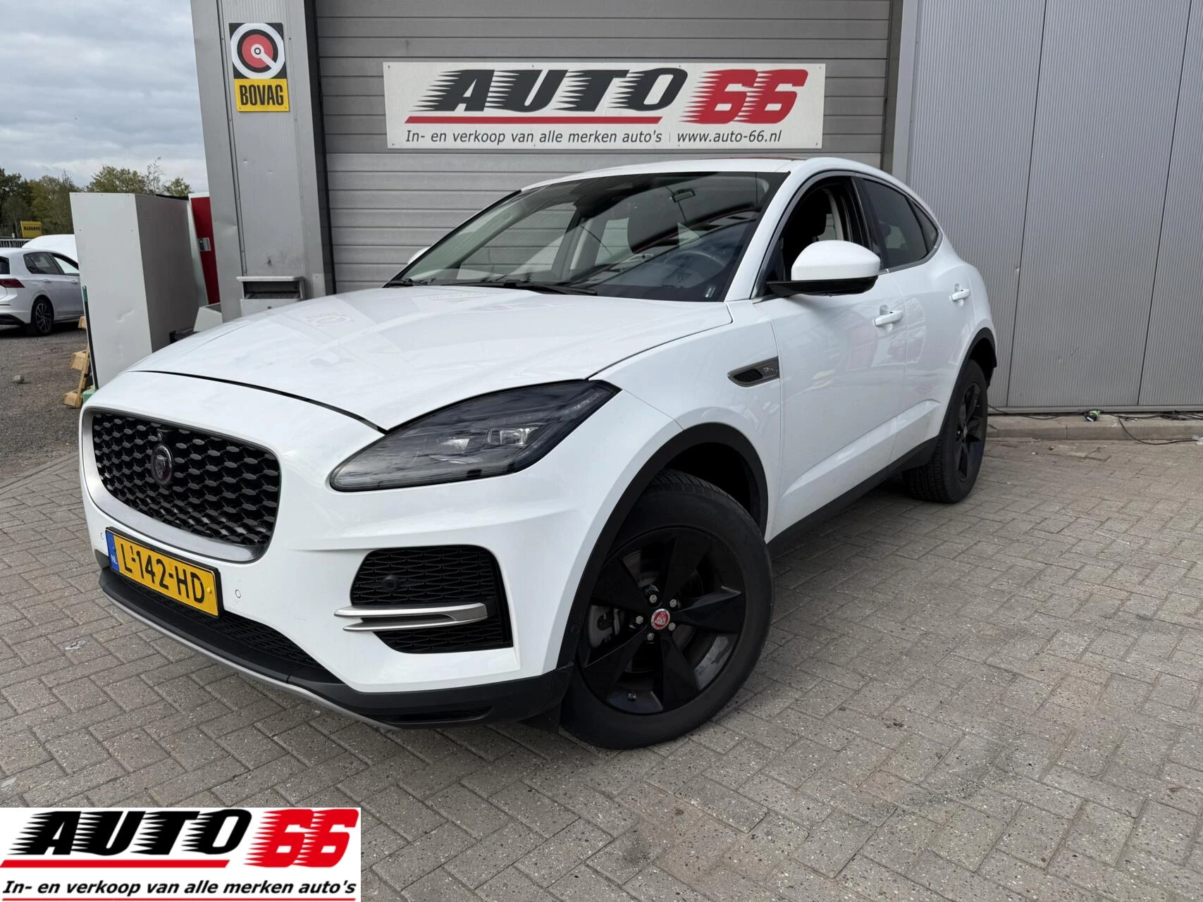 Jaguar E-PACE 2021 - 1.5 P160 S Launch Edition Motor defect !! afbeelding 1