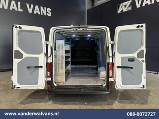 Volkswagen Crafter 2022 - 2.0 TDI 141pk L3H2 L2H1 Euro6 Airco | Camera | Apple Carplay | Android Auto immagine 2 miniatura