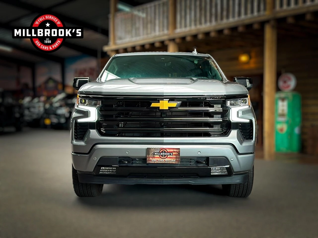 Chevrolet Silverado 2024 - USA High Country 6.2 V8 420 PK, zdjęcie 12