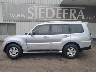 Mitsubishi Pajero 2008 - GLS 3.5 - V6 , 4x4 , 7 Pers., Full Option image 2