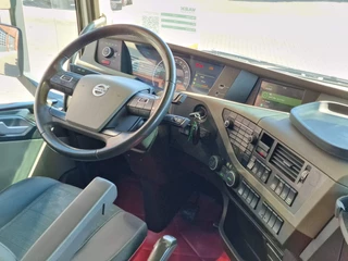 Volvo FH 2019 - 13.500 Low roof 6x2 - PTO/Hydraulic - 3.00 WB - Steel/air - VEB+ afbeelding 12