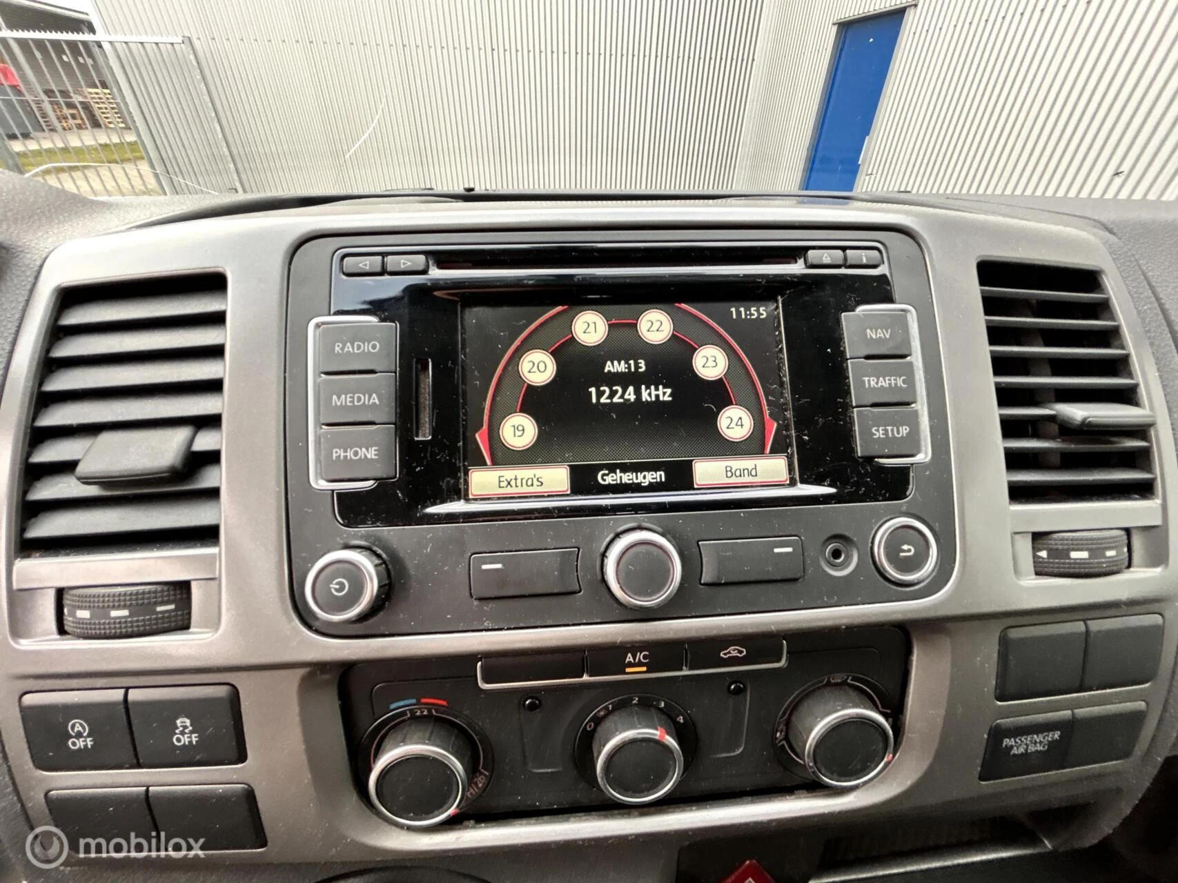 Volkswagen Transporter 2014 - 2.0 TDI L2H1 highline afbeelding 20