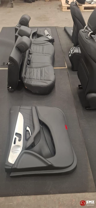 Mercedes-Benz N/A 2018 - Occ interieur met zetels C253 Mercedes GLC image 4