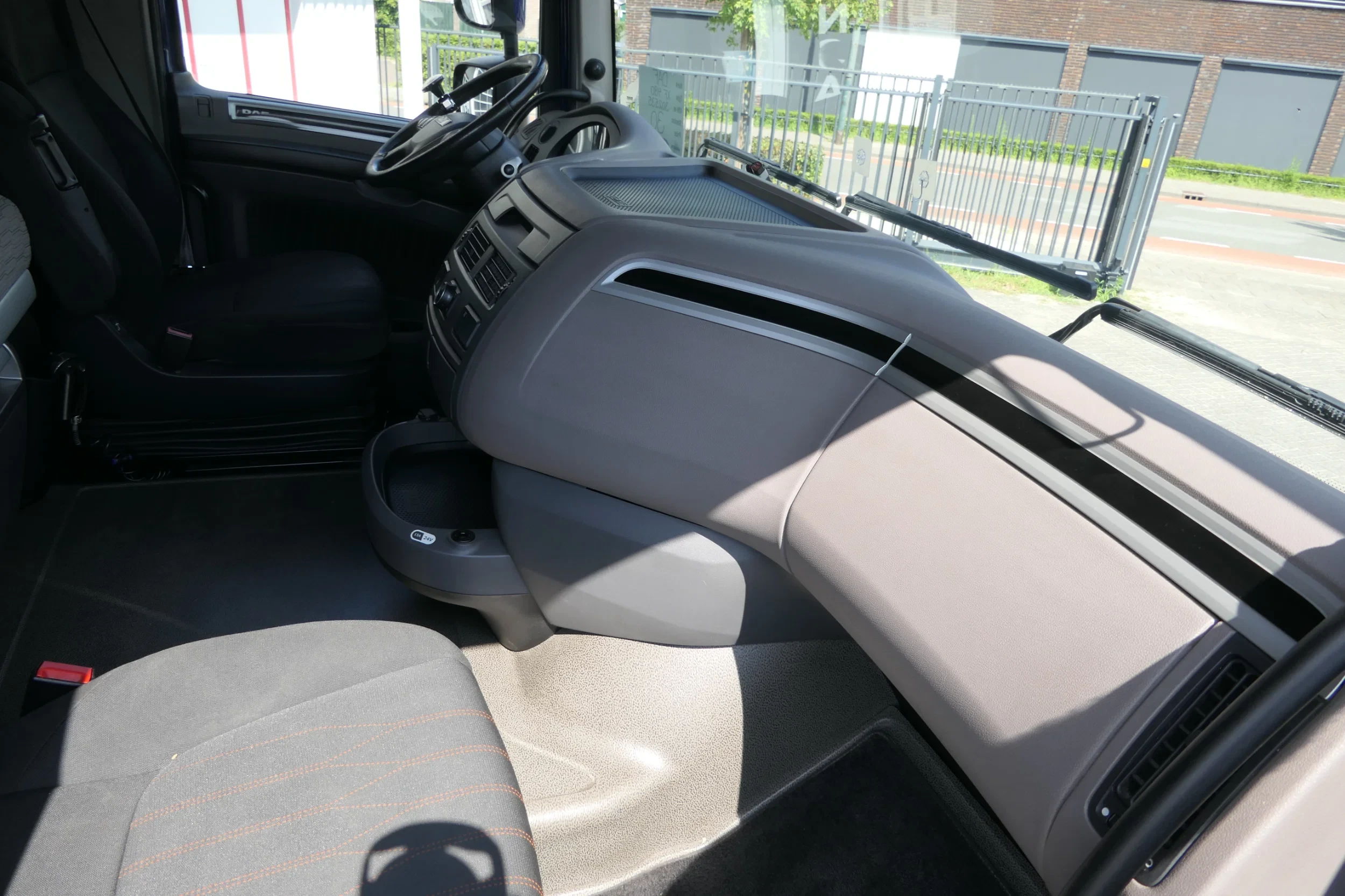 DAF XF480 2020 - | Intarder | 2 Tanks | 517050Km | 2020 | Smart Tacho 2 | Steel-Air | Stand Klima | Euro6-D | TUV/MOT/APK 02-2027 | Belgium Truck afbeelding 36